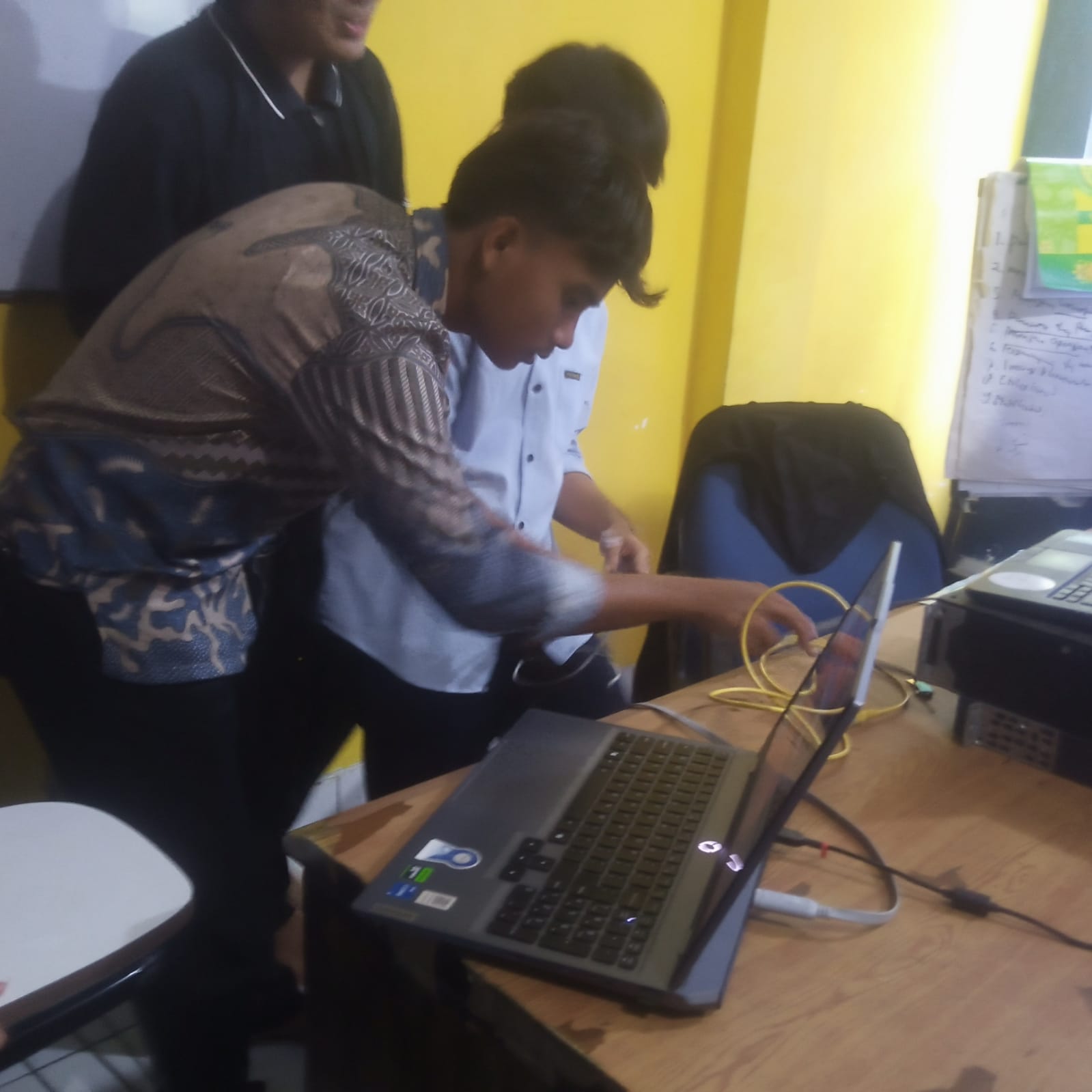Training Cisco sebagai Sarana Peningkatan Kompetensi Jaringan Komputer